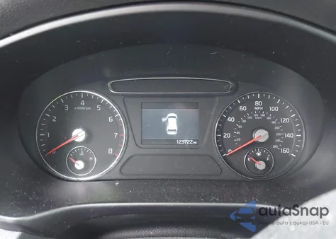 2019 Kia Sorento 2.4L Lx z USA, uszkodzony, nr VIN 5XYPG4A31KG459917